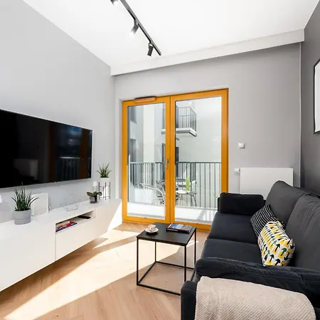 Quantum Premium & Free Parking! *