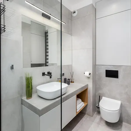 Quantum Premium & Free Parking!